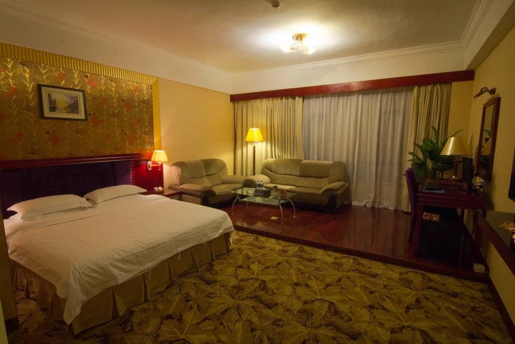 Changping Fulong Hotel