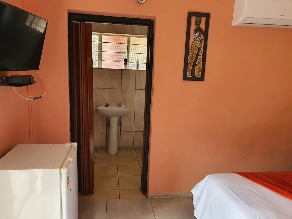 RS GARDEN GUESTHOUSE