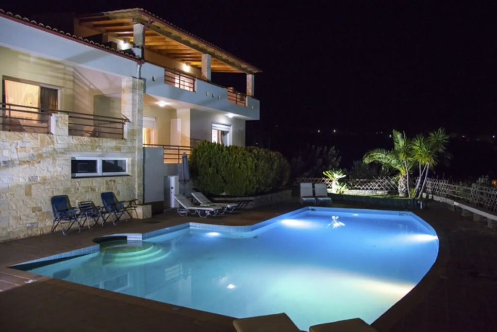 Villa Irida, sleeping 8, sea views, private pool