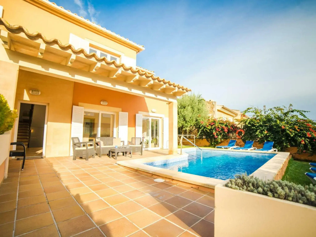 Spacious Villa in Alcudia Majorca with Private Pool
