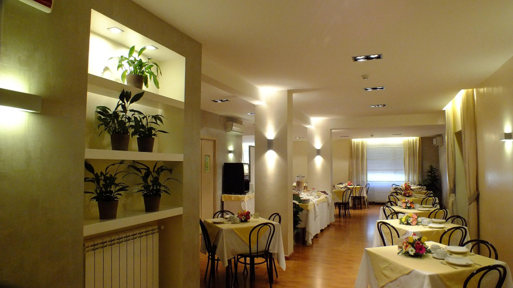 Hotel Consul