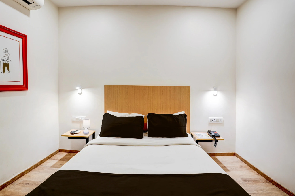 Townhouse Ulsoor Near Halasuru Metro Station