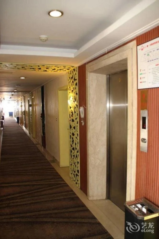 Ji Hotel (Wenzhou Shangjiang Road)