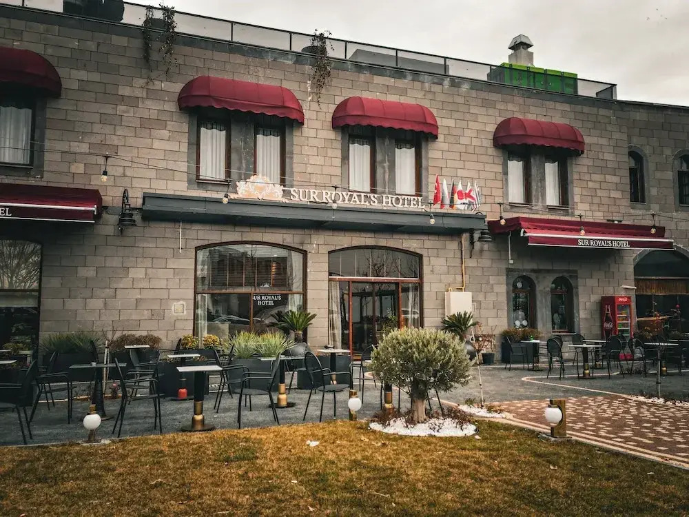 Sur Royals Hotel