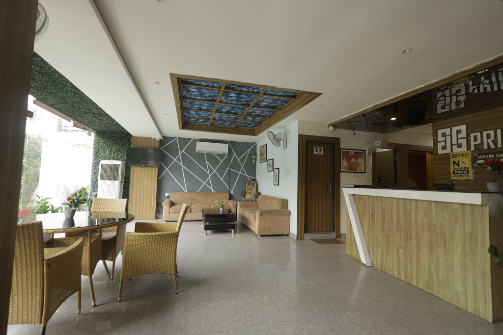 Hotel Pride Inn