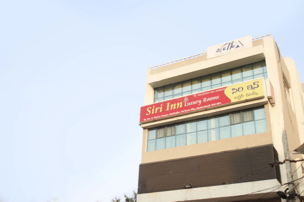FabHotel Siri Inn Madhapur