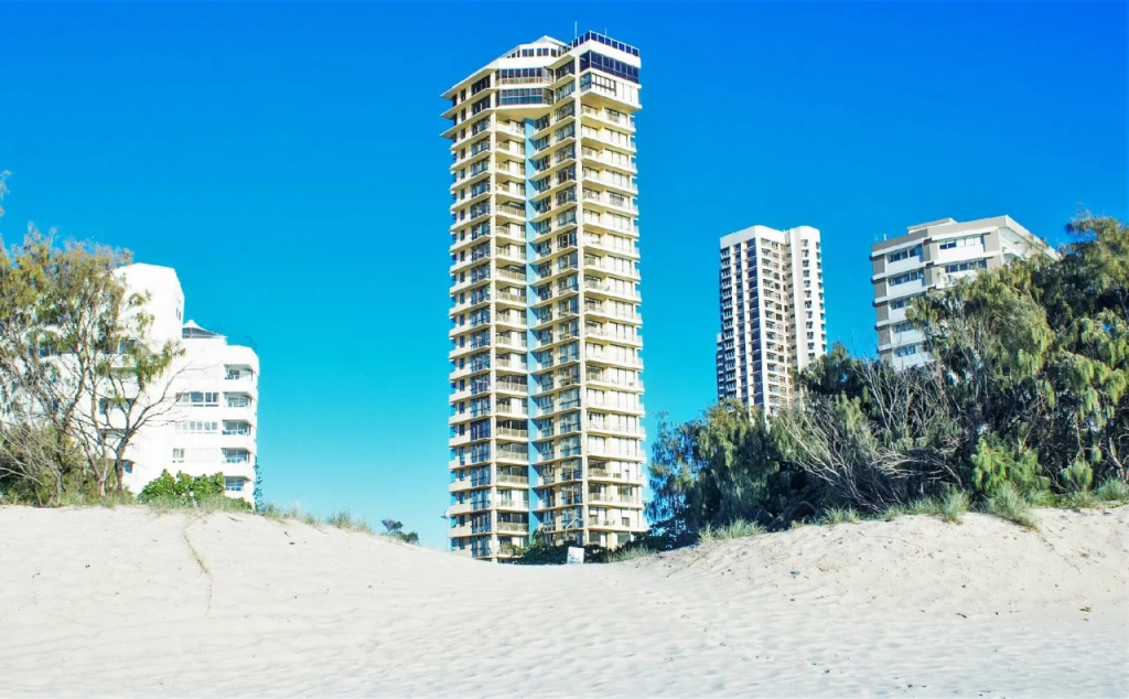 Capricorn One Beachside Holiday Apartments - Official