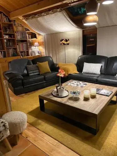 Chalet Pomme de Pin