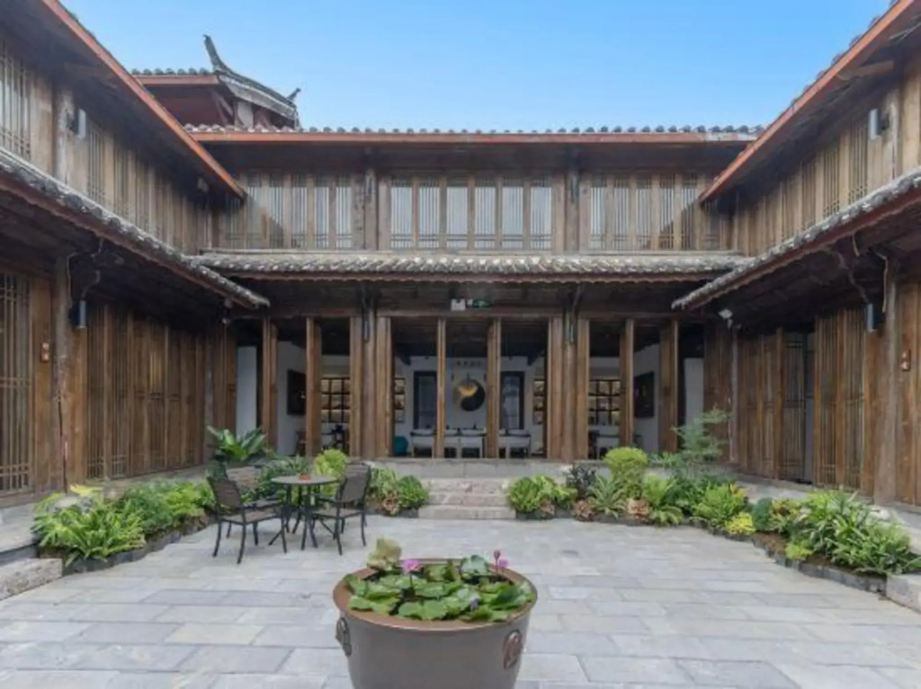 Qinghuandu Jianfa Inn (Lijiang Ancient City Mufu Branch)
