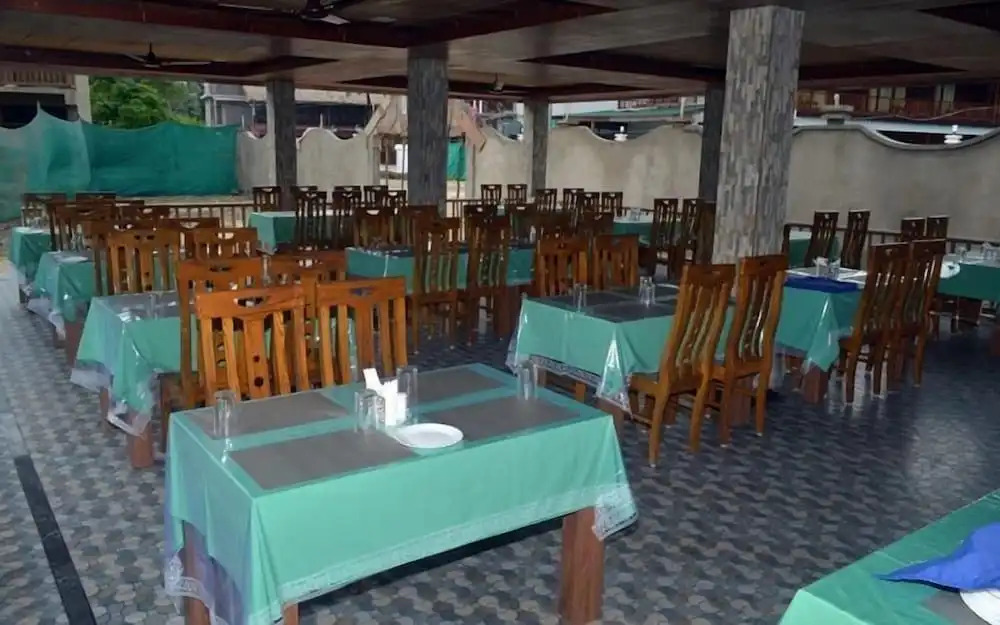 Holiday Inn Beach Resort