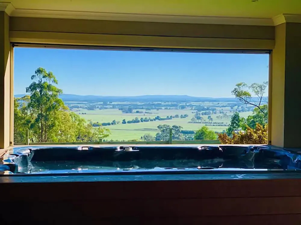 Grand Gippsland Home Sleeps Up To 28