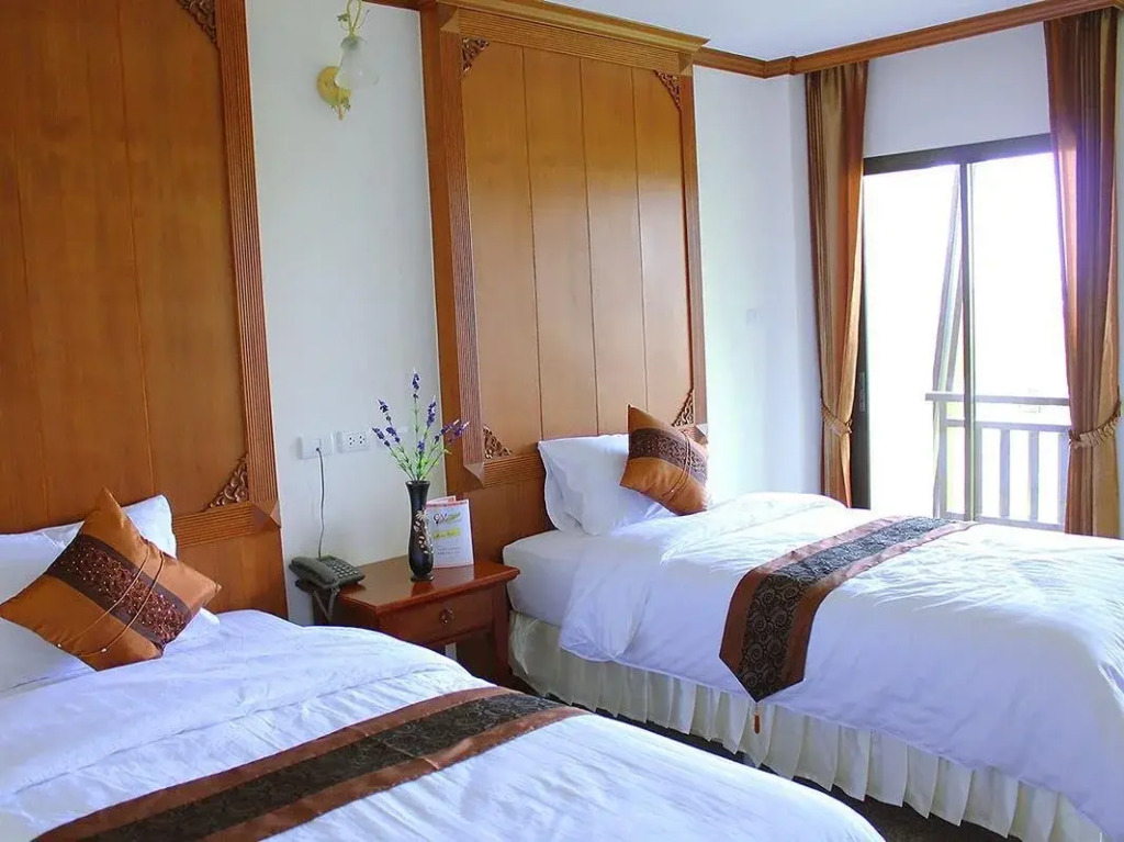 CY Hotel & Residence
