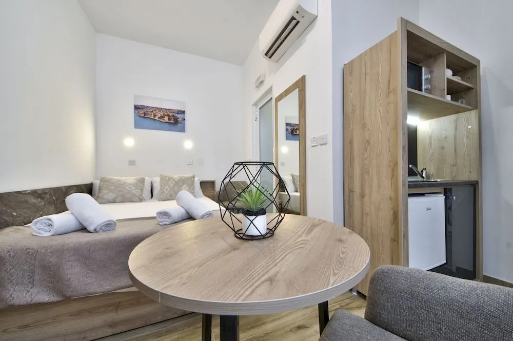Tritoni Mini Studios - Valletta