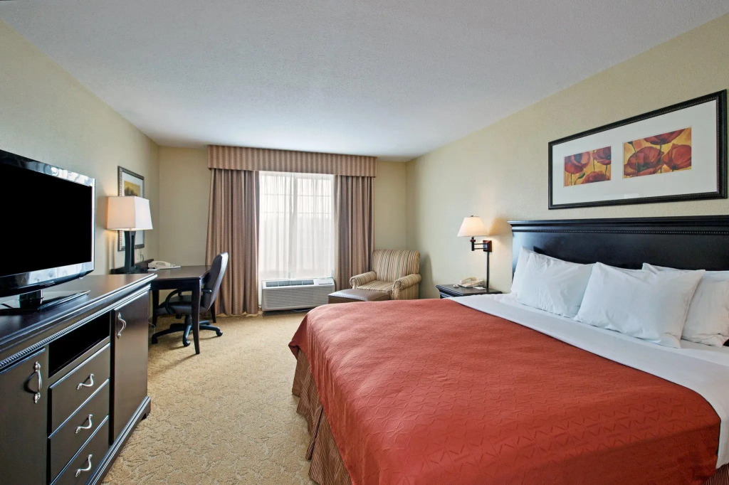 Country Inn & Suites by Radisson, Lexington, VA