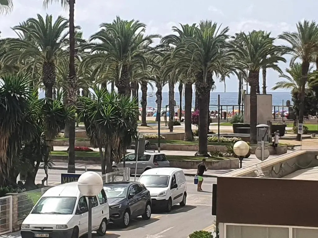 Salou .Novelty1...primera linia de mar ...