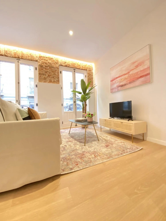 Collection Latina - Apartamentos Únicos en el Barrio Más Auténtico