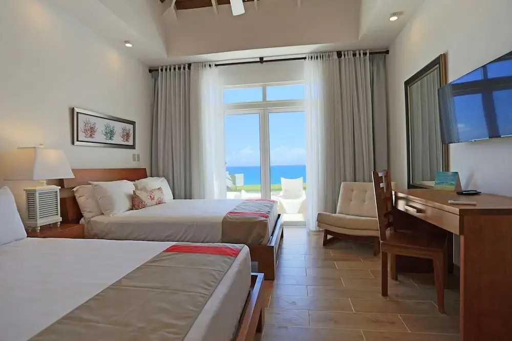 Ocean Front Villa Deluxe 4 Bedroom