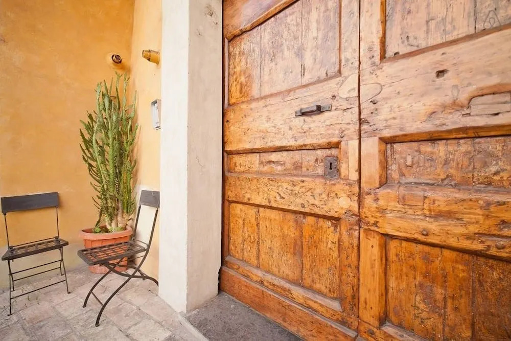 Home2Rome - Trastevere Mercanti I