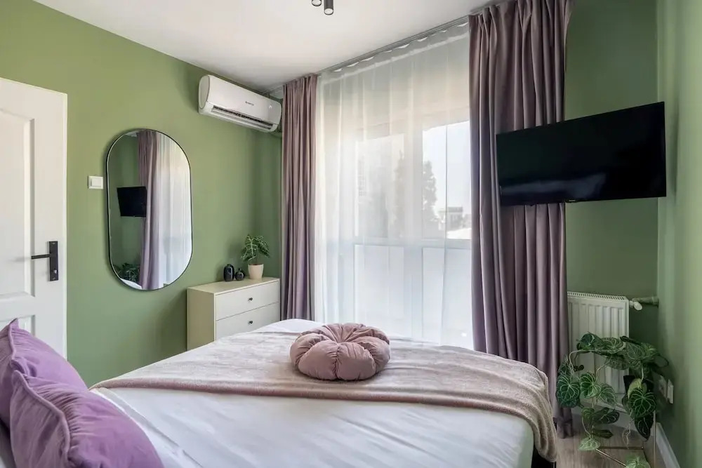 Artful & Light-Filled 2BR on Calea Victoriei - Prime Central Spot
