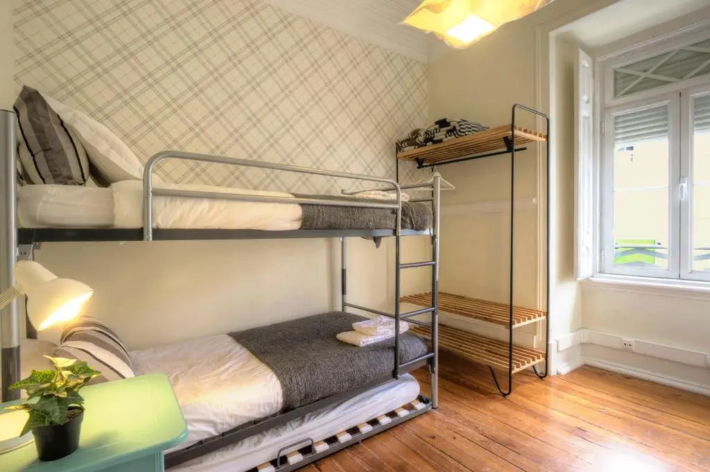 Angola Apartment - 8Bedrooms