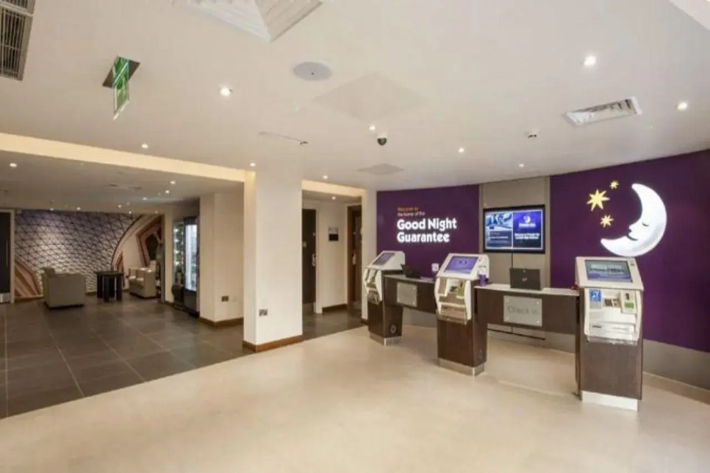 Отель Premier Inn London Holborn