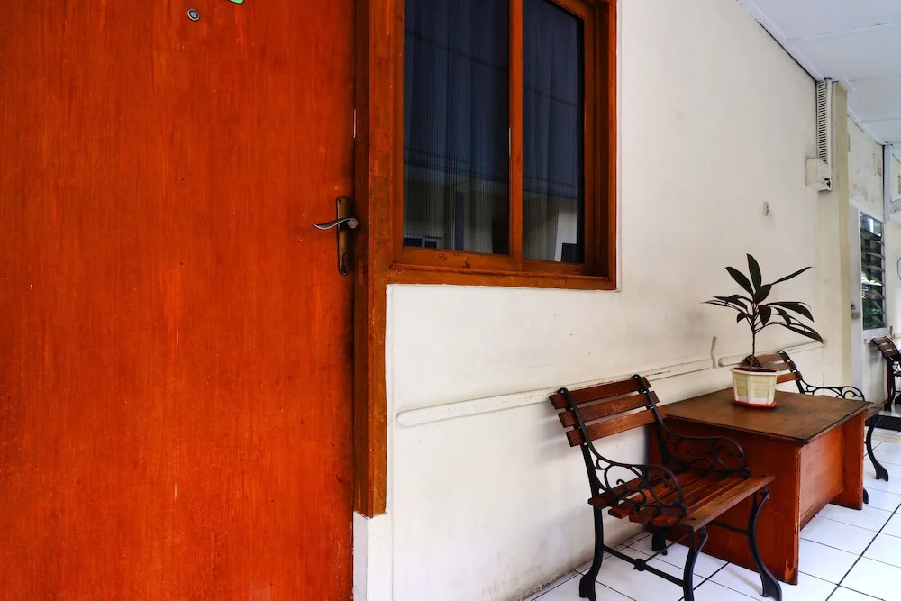 ZenRooms Cihampelas