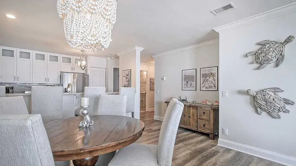 412 Seascape by Avantstay Oceanfront + Balcony