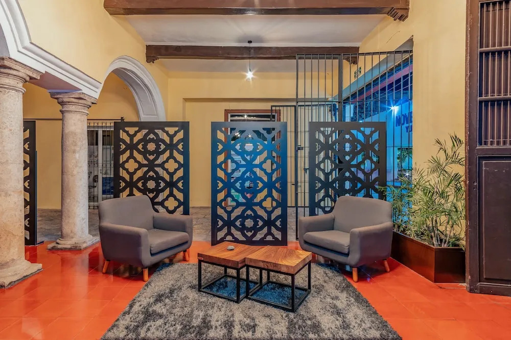 Hotel H.O.