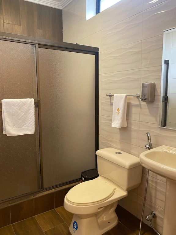 Hostal California Inn