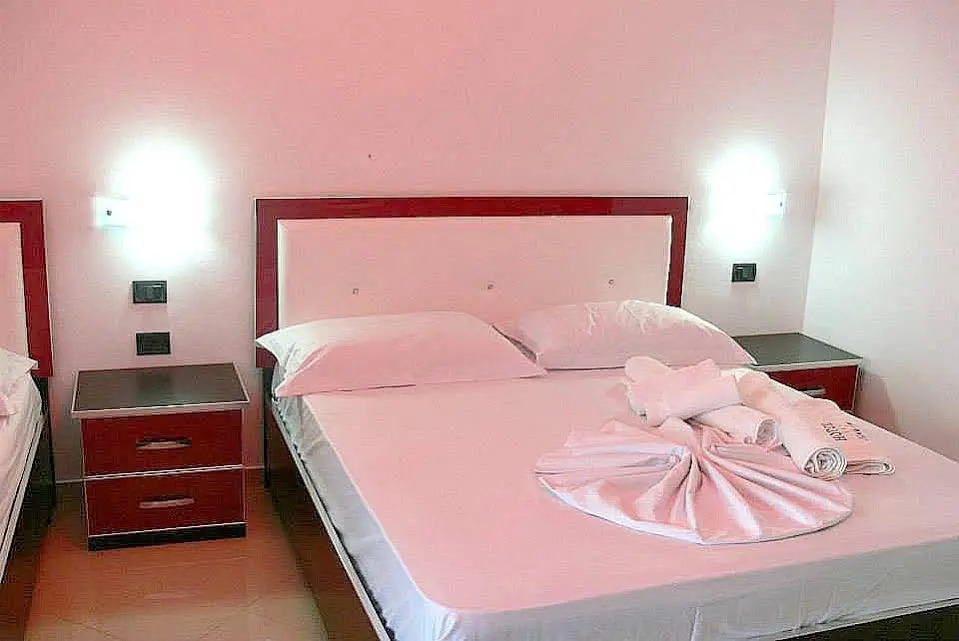 Hotel Holiday