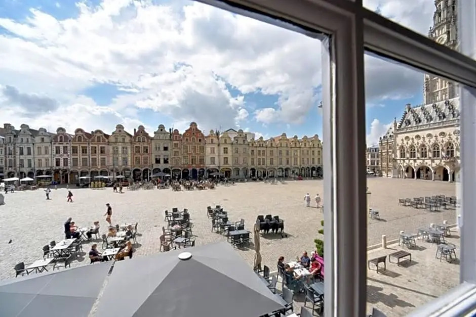La cour des grands