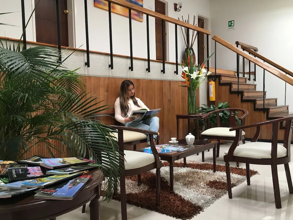 Regines Hotel