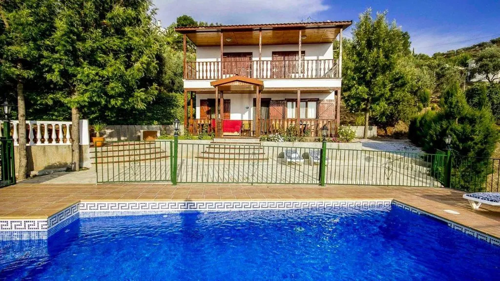 Casa Las Olivas Sayalonga by Ruralidays