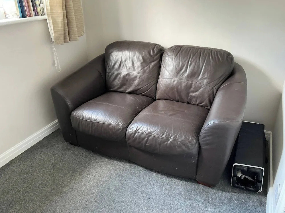 Spacious Luxury House Sleeps 8 Adults
