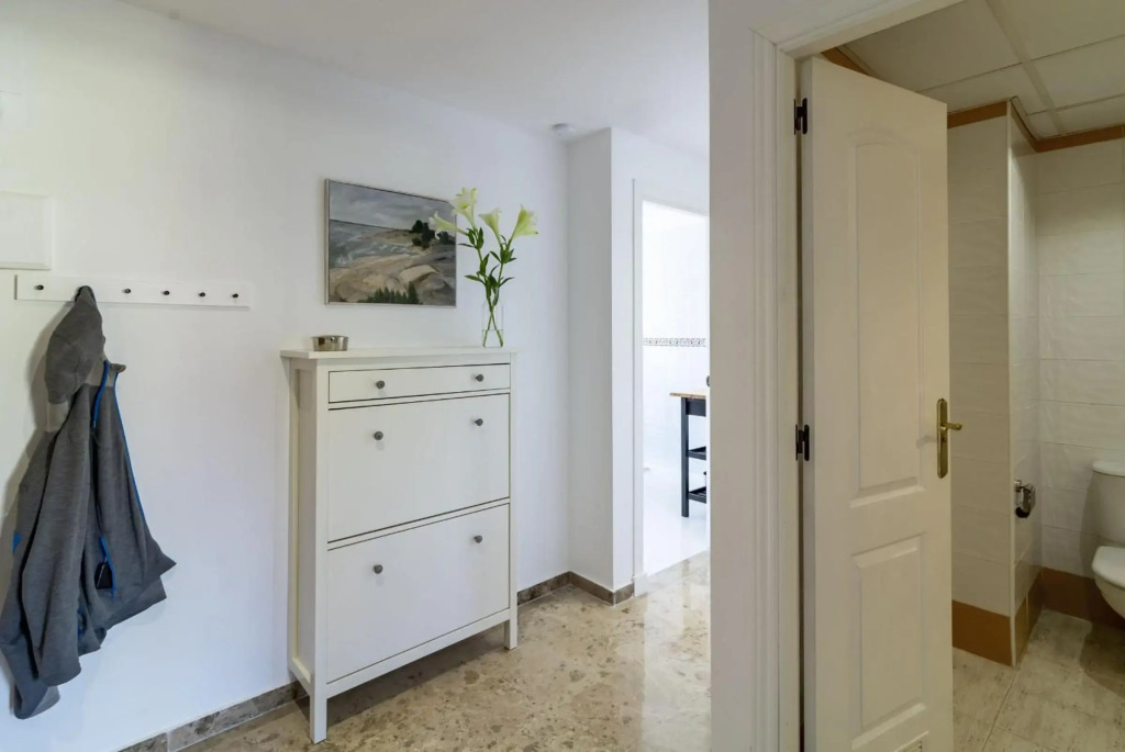 LA-Spacious penthouse, sea view, close to beach