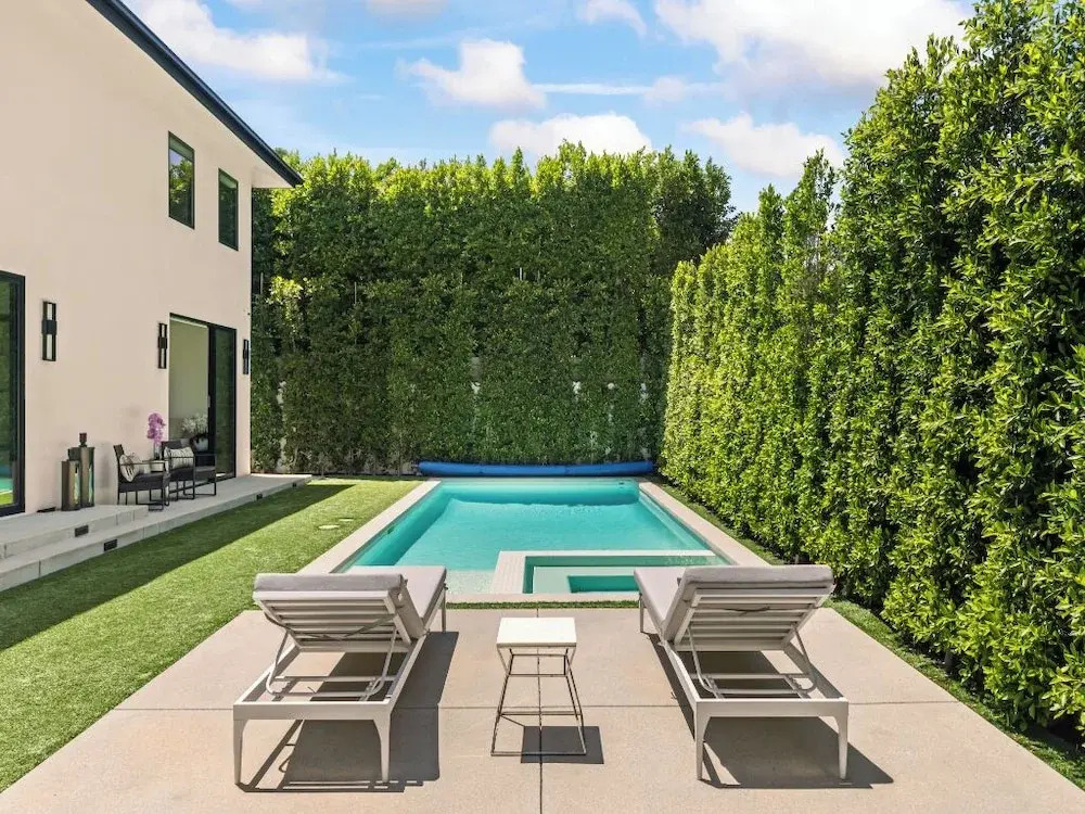 Casa Leona - Modern Masterpiece Behind Private Gates w/ Pool & Chef's Kitchen