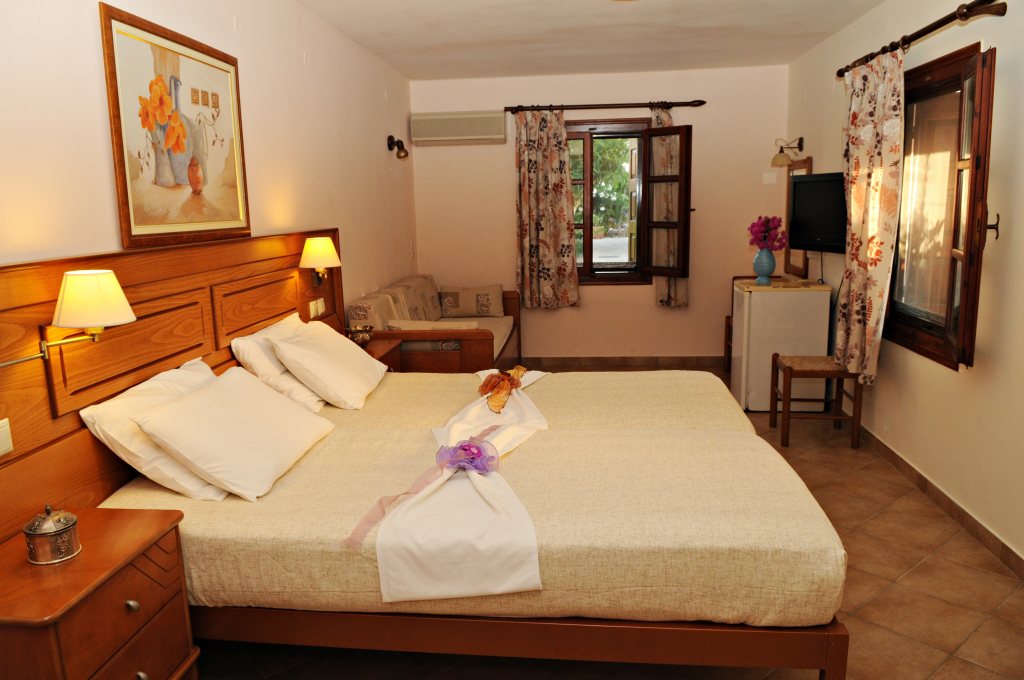 Hotel Athena