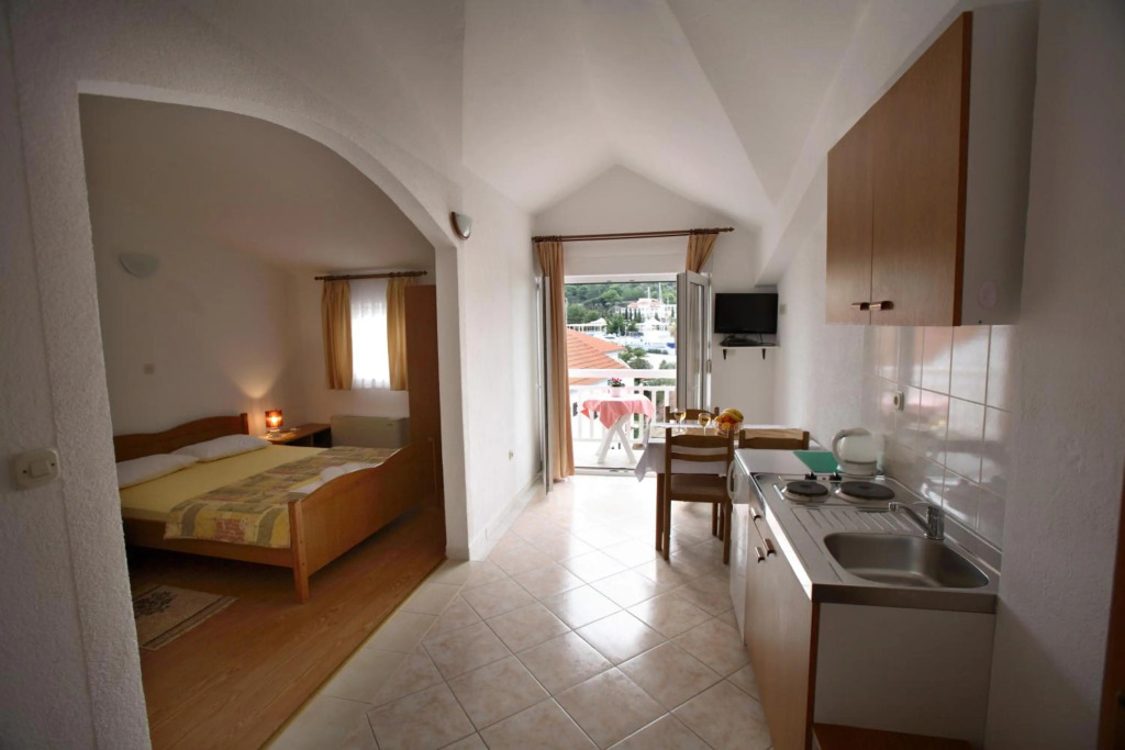 Studio Apartment 3, first floor