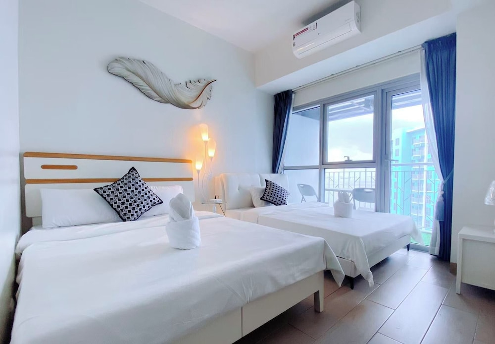 Deluxe Apartment Balcony with Seaview