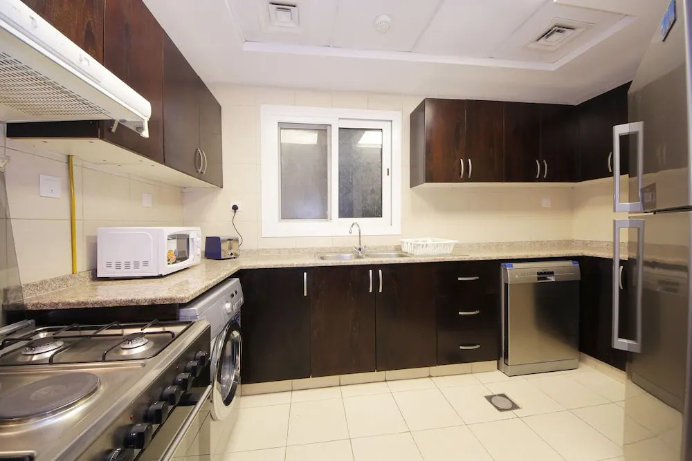 Signature Holiday Homes - Al Fahad Dubai