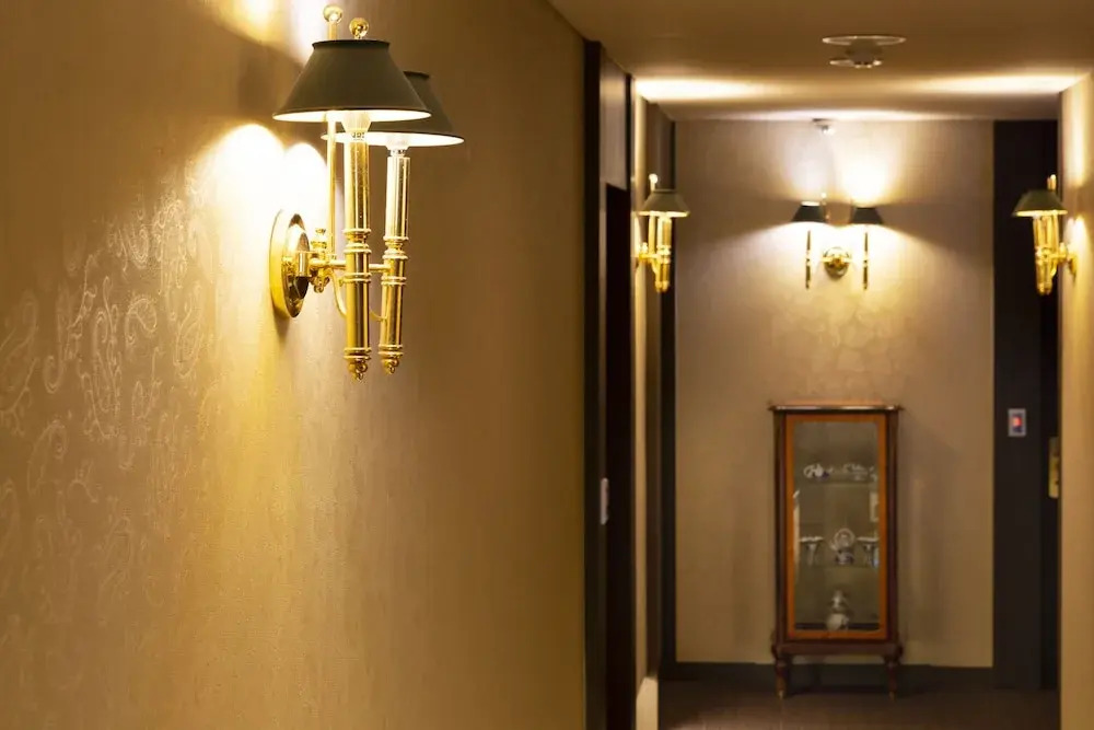 Ritz Plaza Hotel