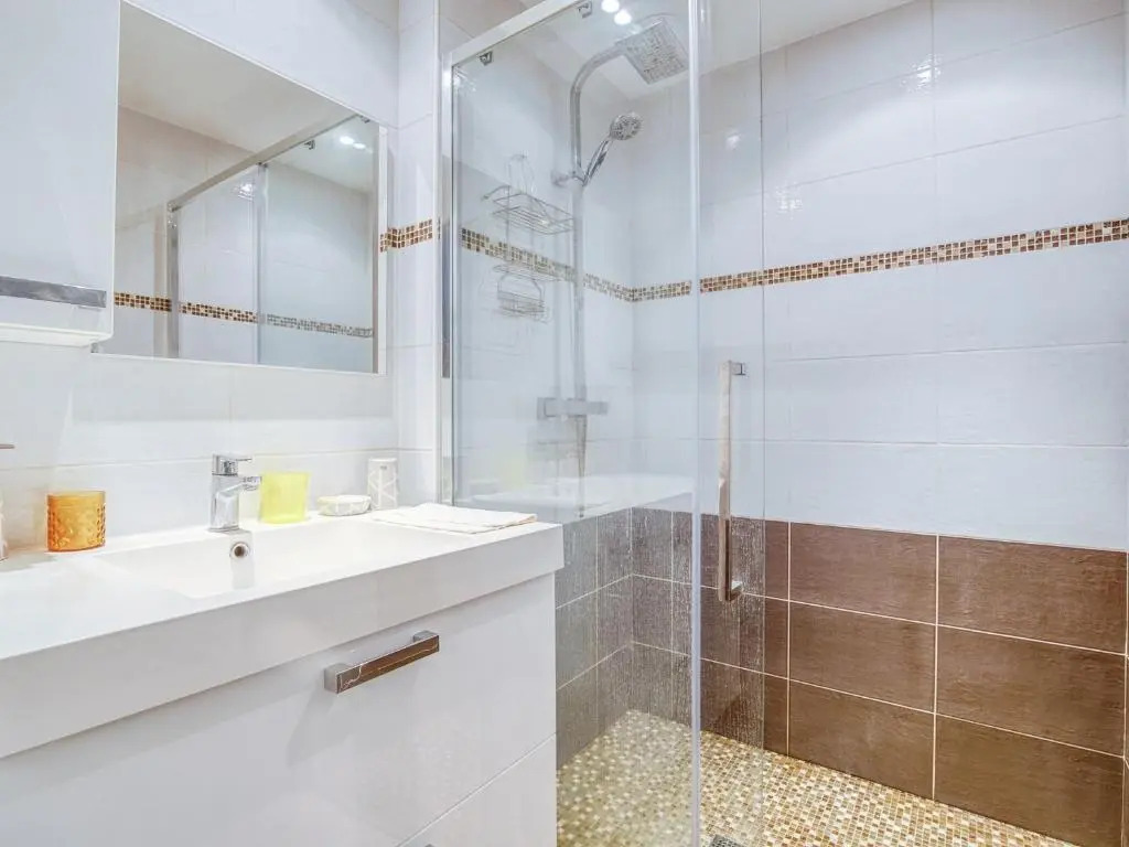 Maison T5 à Biscarrosse avec 4 chambres, clim, WIFI, terrasse, proche activités et plages - FR-1-521-156
