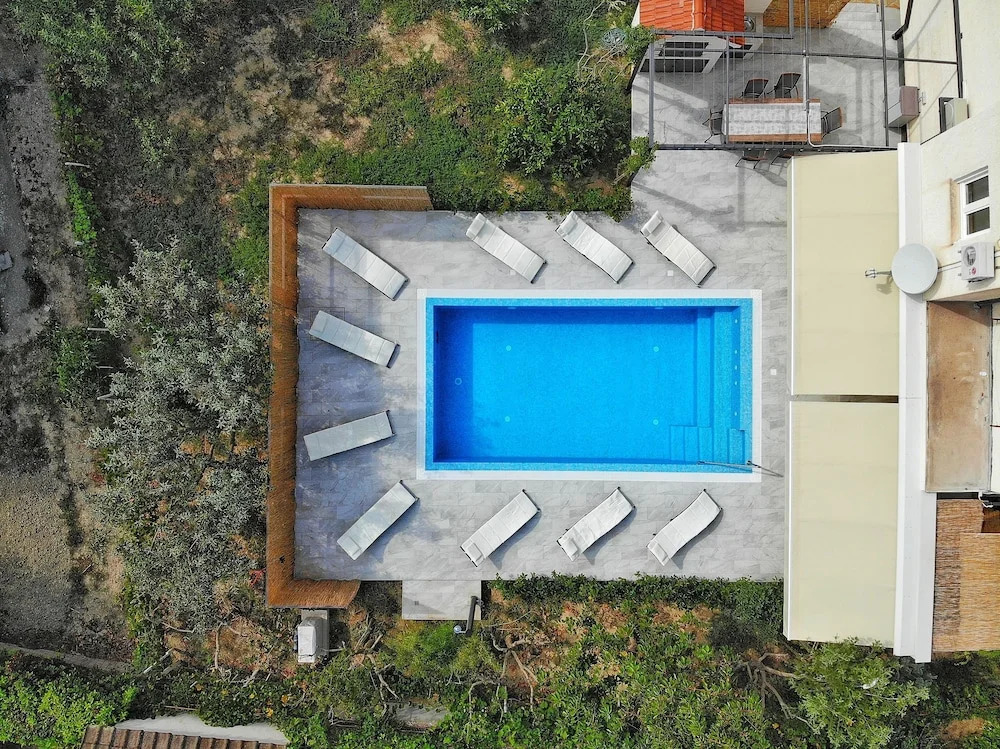 Apartment Vrkljan