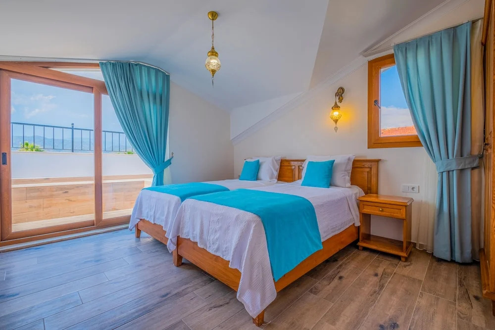 Myra Villa 1