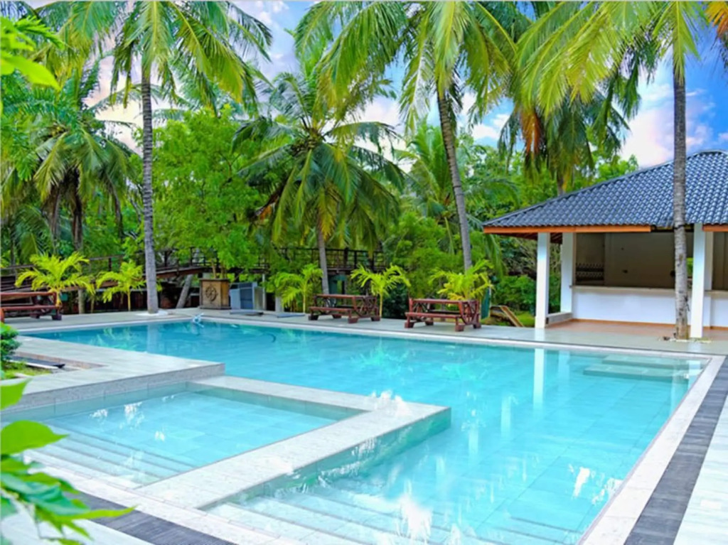 Silver Crown Nature Resort