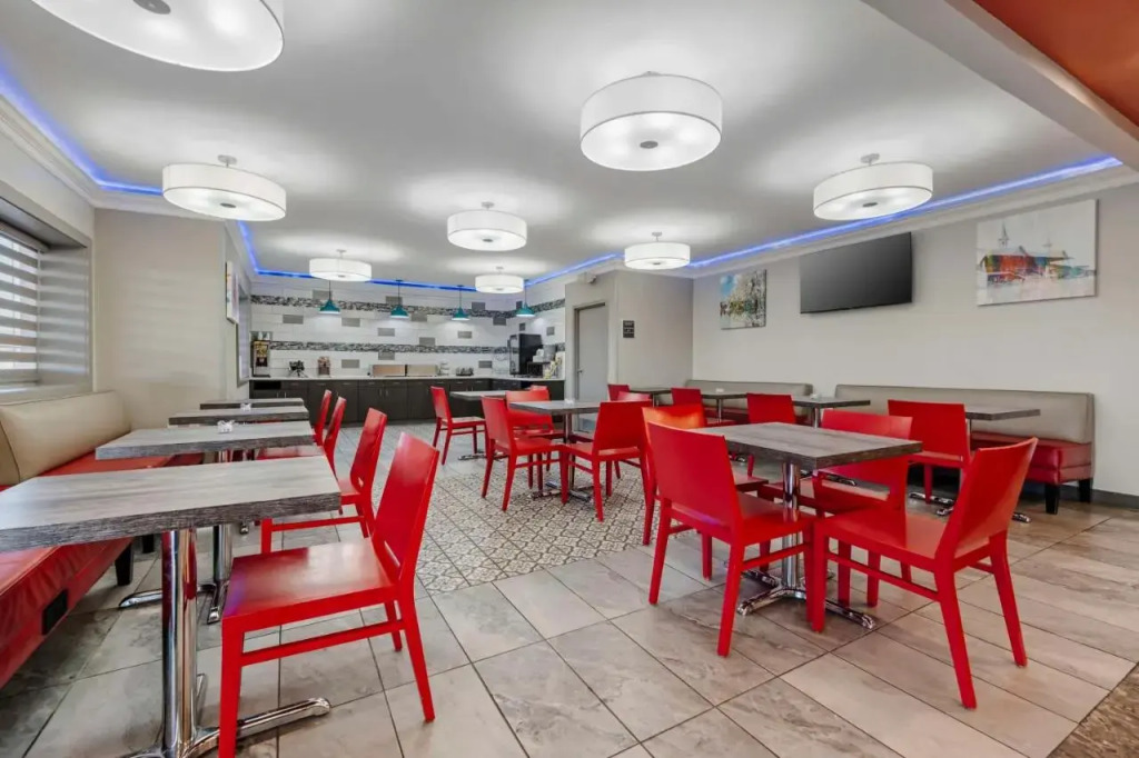 La Quinta Inn Louisville Airport 836