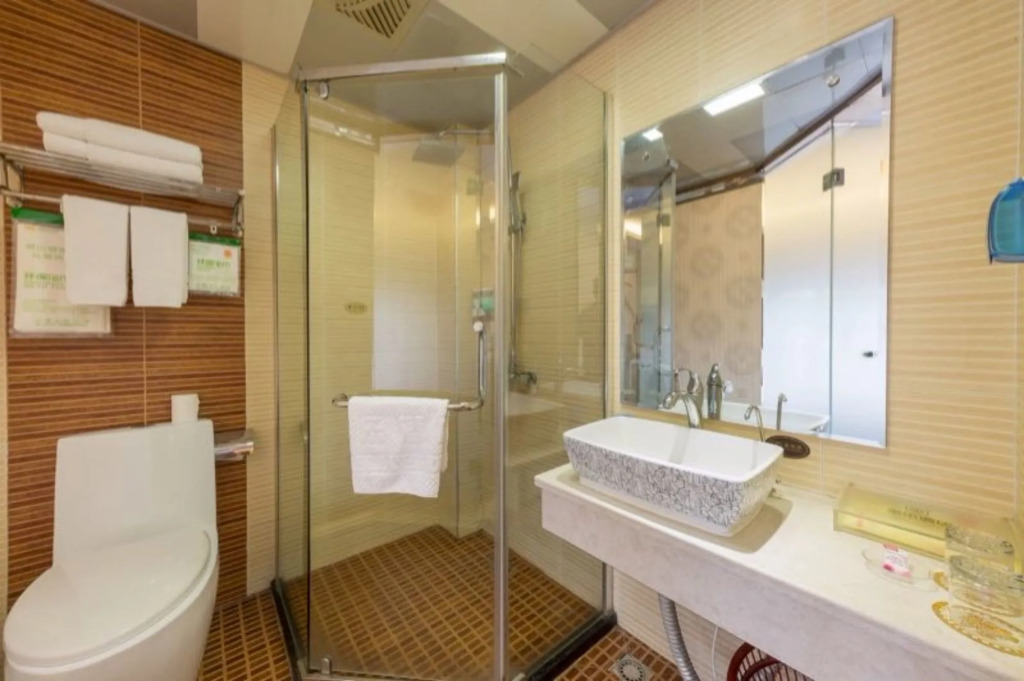 Rong Le Business Hotel