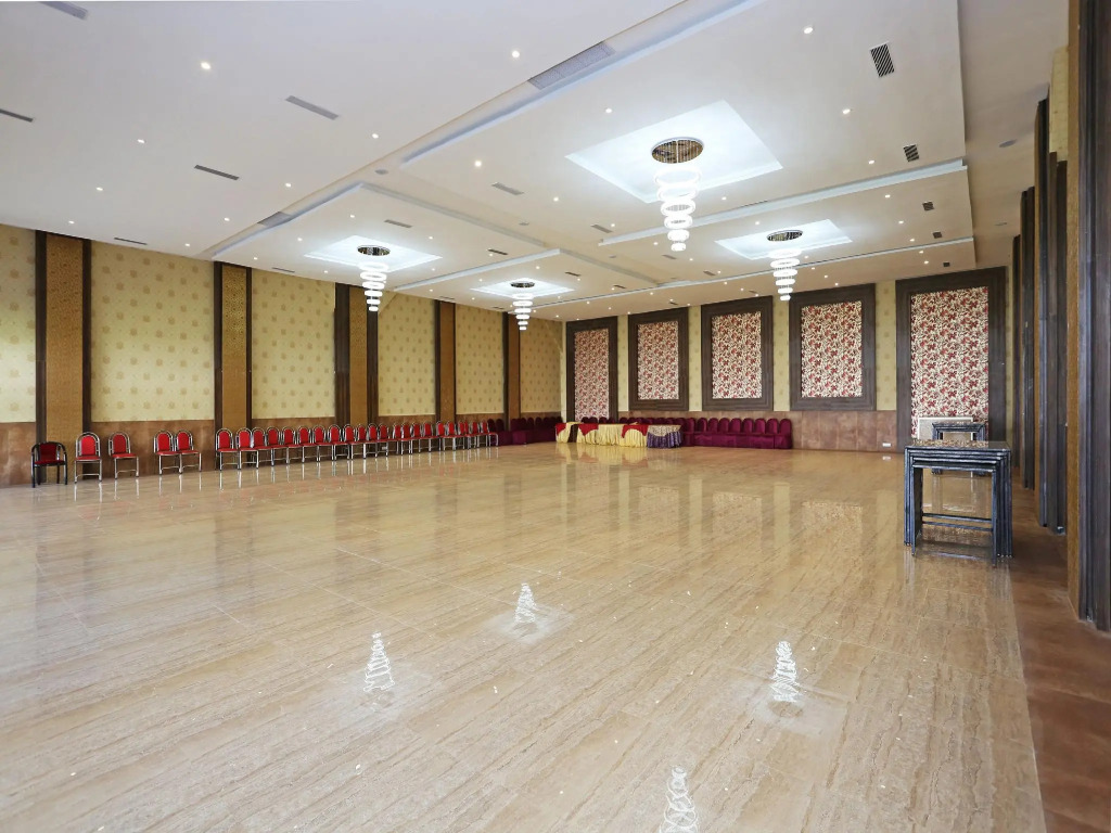 OYO 10690 Florence Hotel