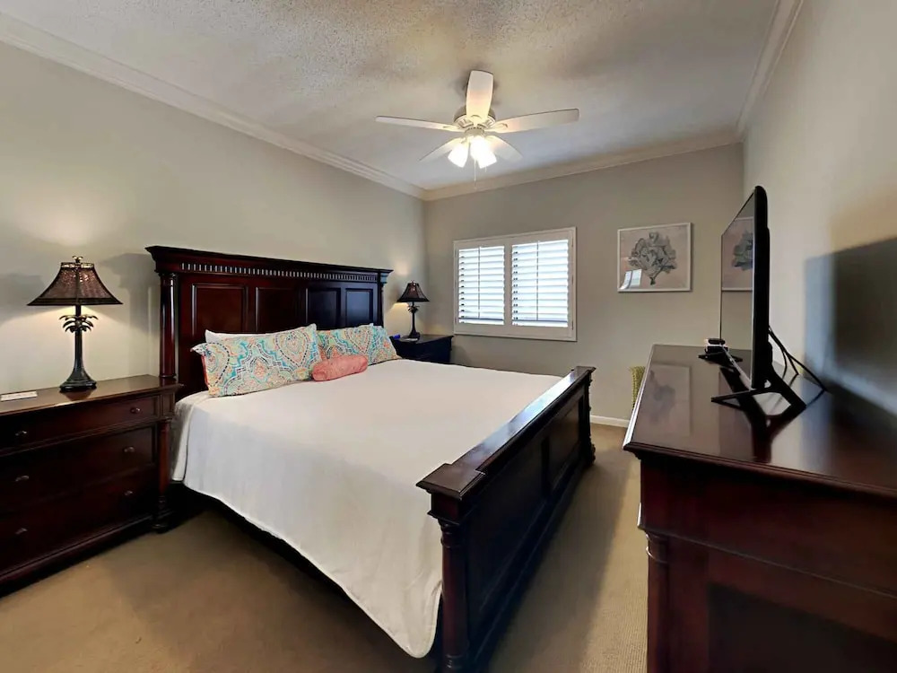 Romar House Villa
