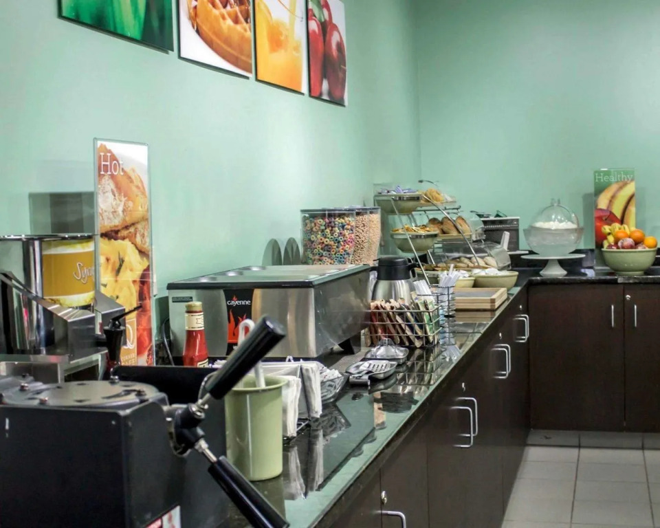 Copley Inn & Suites By OYO Akron OH